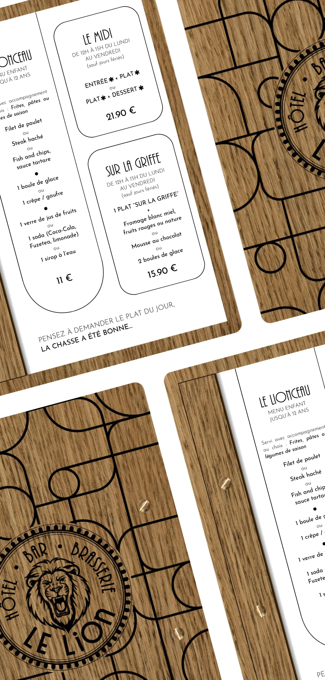 Menus du Lion sur supports en bois gravés de motifs d’arches
